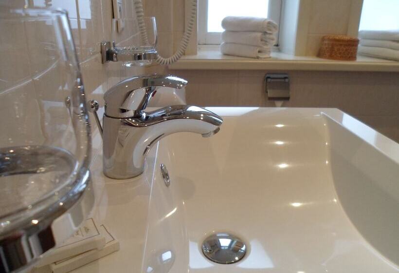 패밀리 룸, Grupello