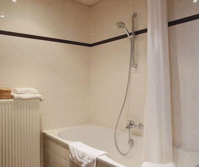 패밀리 룸, Grupello