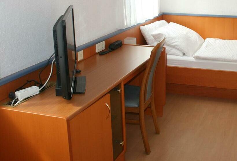 Номер Стандарт Индивидуальный, Sporthotel Podersdorf