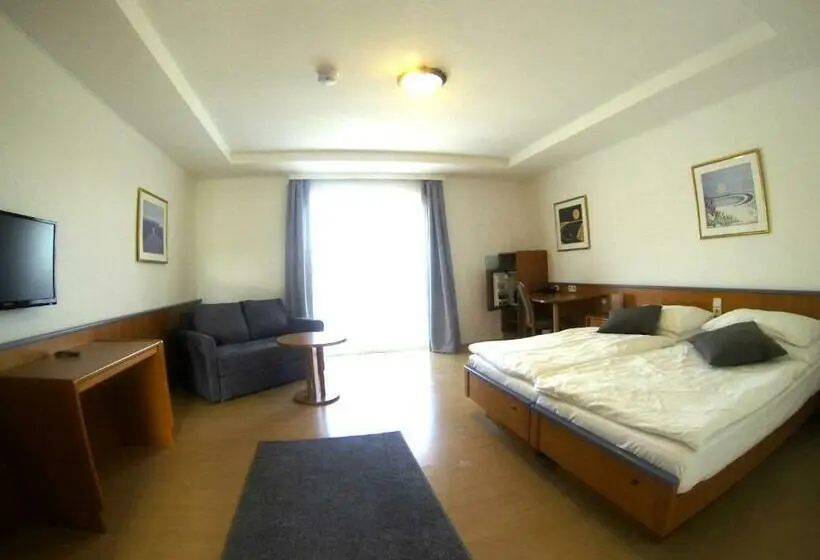 バルコニー付きスタンダードルーム, Sporthotel Podersdorf