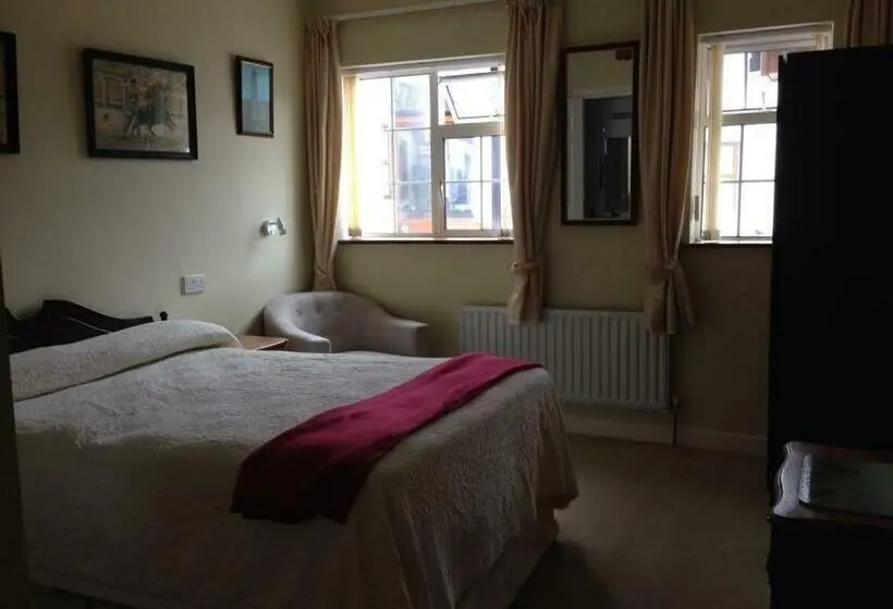 Perhehuone, Rockville House B&b