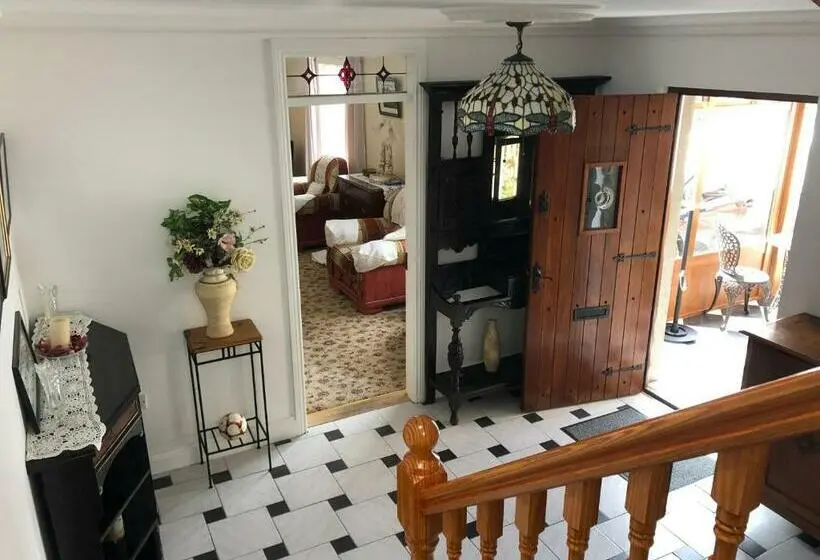 Perhehuone, Rockville House B&b