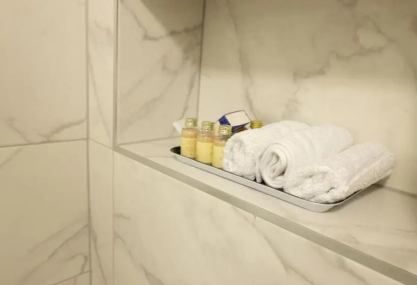 Standard Kolmen Hengen Huone, Station House Bed & Breakfast