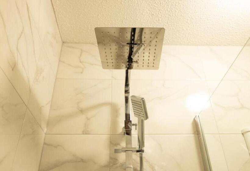 غرفة قياسية ثلاثية, Station House Bed & Breakfast