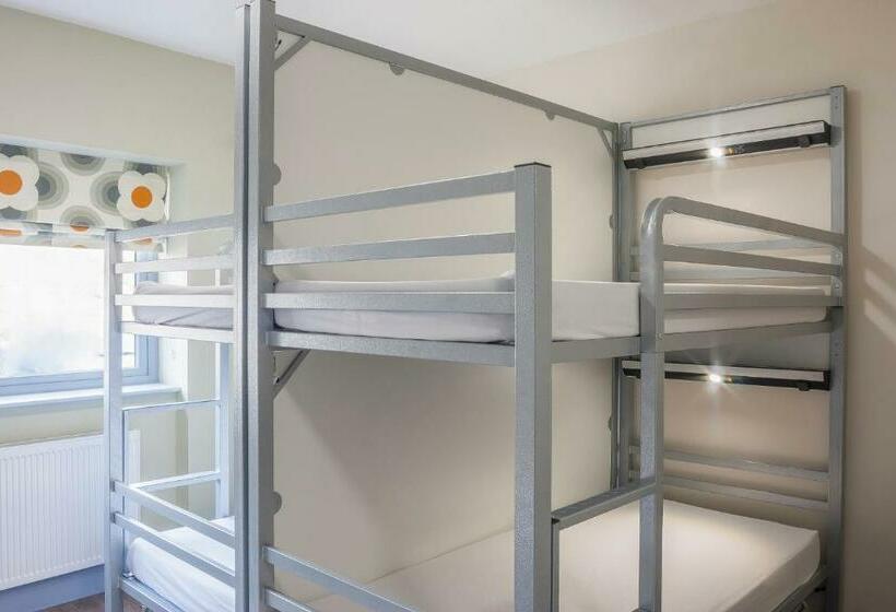 공동 객실, Wild Atlantic Hostel