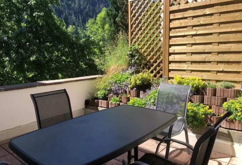 Huoneisto 1 Makuuhuone Terassi, Garni Central Zimmer Studios Apartments