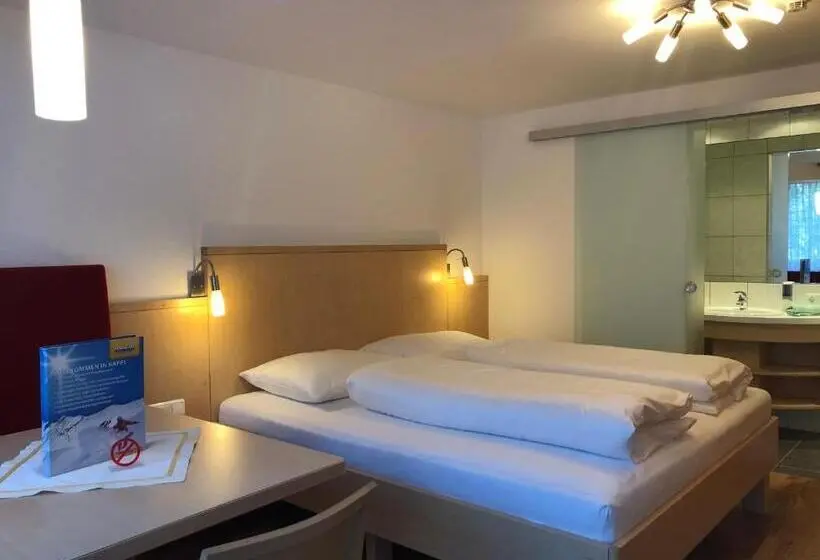 Huoneisto 1 Makuuhuone Terassi, Garni Central Zimmer Studios Apartments