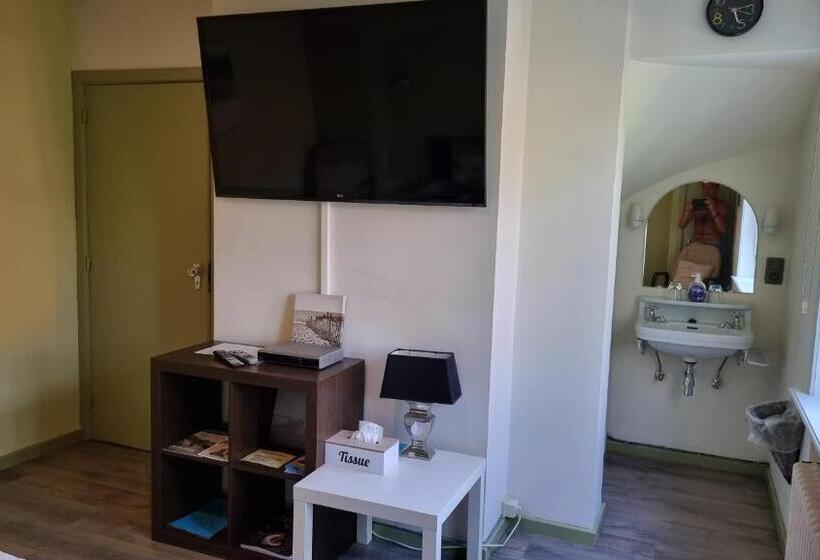 חדר סטנדרט חדר אמבטיה משותף, B&b Villa Fernadine