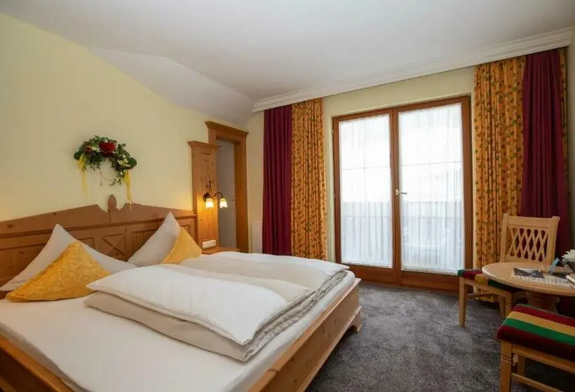 اتاق استاندارد با بالکن, Alpenresidenz Trisanna