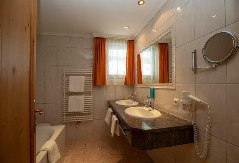 Номер Deluxe с Балконом, Alpenresidenz Trisanna