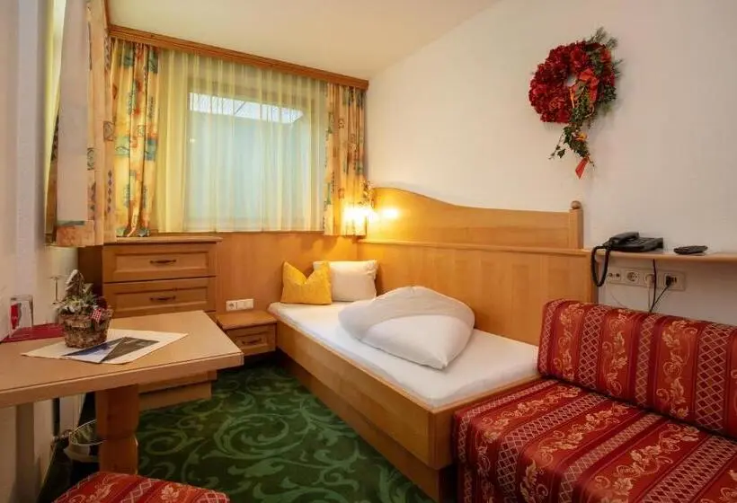 اتاق استاندارد یک نفره, Alpenresidenz Trisanna