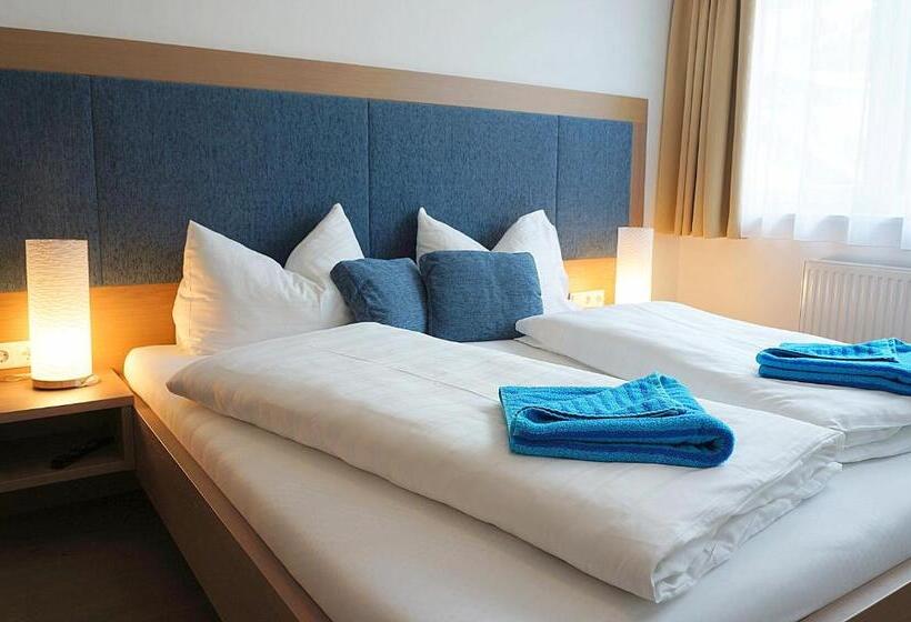 شقة غرفتين نوم مزودة بشُرفة, Aparthotel Bergtraum