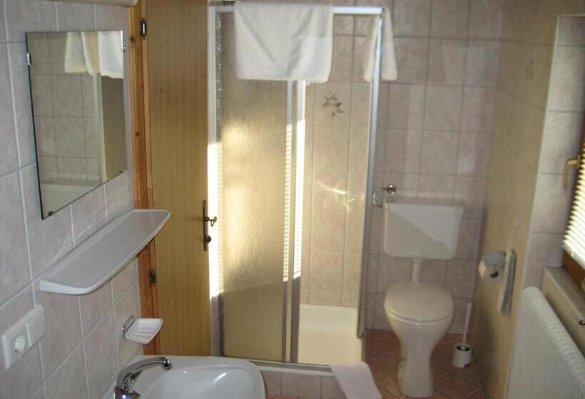 スタンダードルーム, Haus Christl