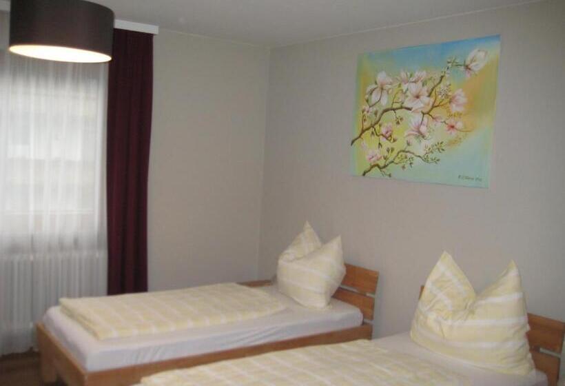 スタンダードルーム, Haus Christl