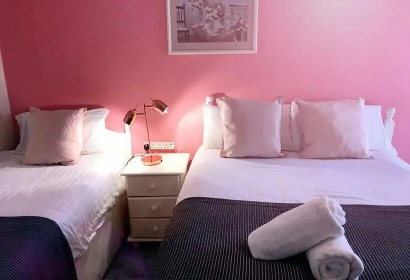 スタンダードトリプルルーム, Mulgrave Lodge