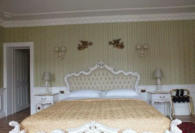 Sviitti, Villa Angelina