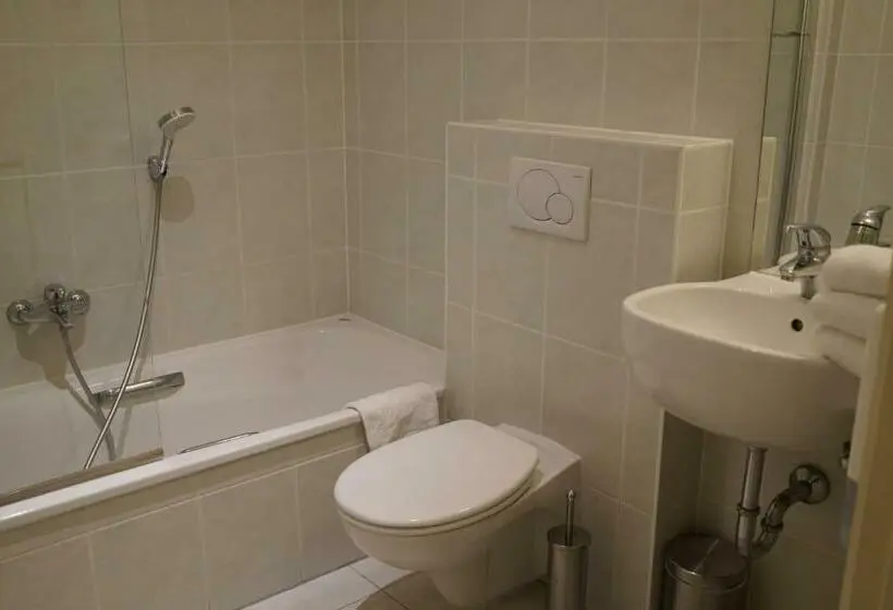 اتاق استاندارد, Corner House By Wp Hotels