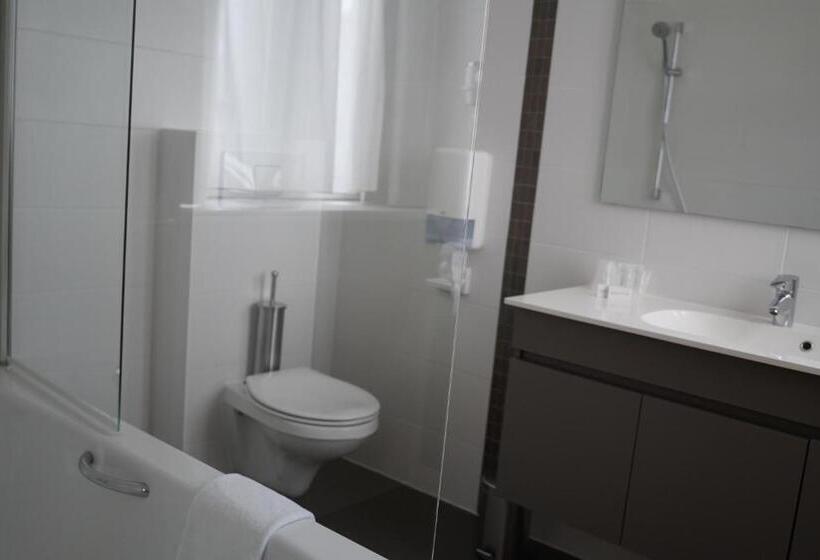 Номер Стандарт, Corner House By Wp Hotels