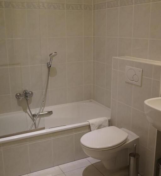 Номер Стандарт Трехместный, Corner House By Wp Hotels