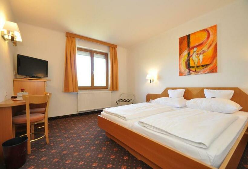 Standard Room, Restaurant Teuschler Mogg Bad Waltersdorf Inklusiv Genusscard