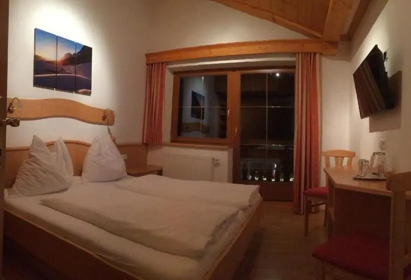 Perhehuone, Alpenrose Mühlbach Am Hochkönig