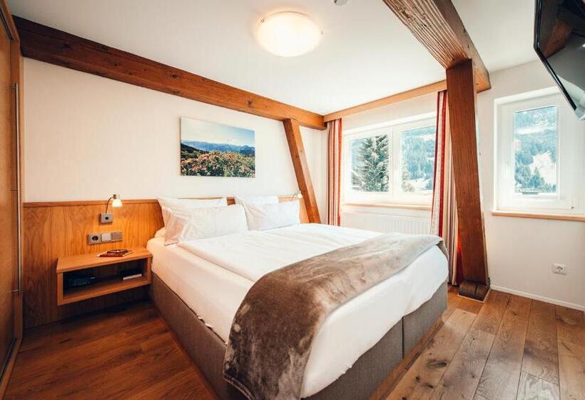 Апартаменты 2 Спальни, Ferienhotel Almajur