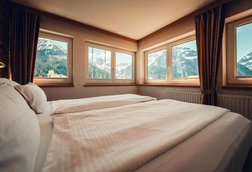 Апартаменты 1 Спальня с Видом, Ferienhotel Almajur