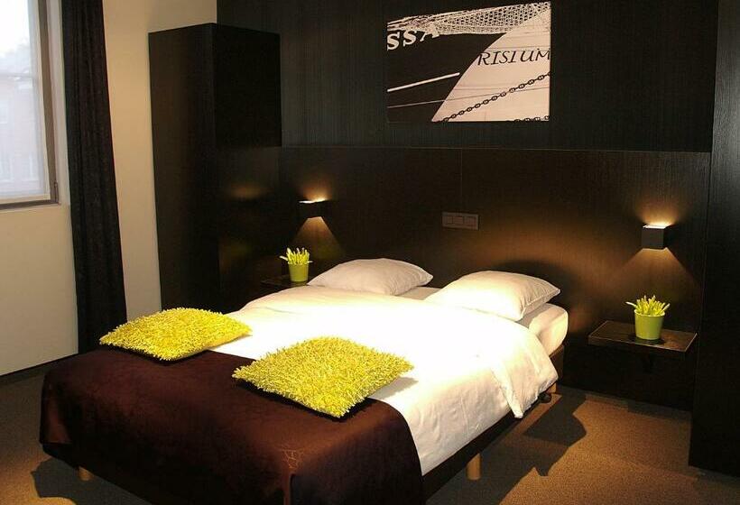 スタンダードルーム, Florent