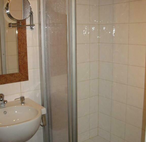 Номер Стандарт, Martin