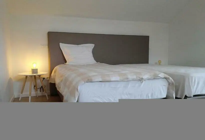 Perhehuone, Pluimpapaver Hotel & Glamping