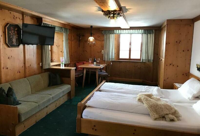 Семейный Номер, Schwarzer Adler