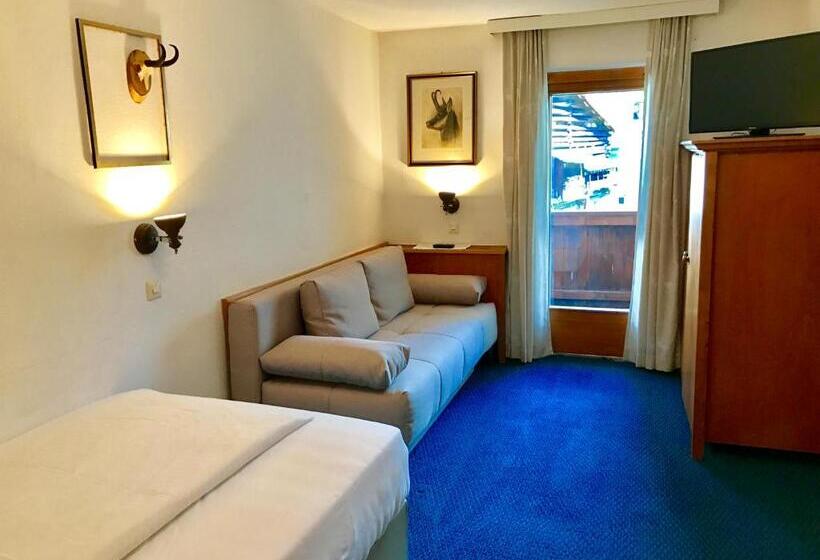 Номер Стандарт Индивидуальный с Балконом, Schwarzer Adler