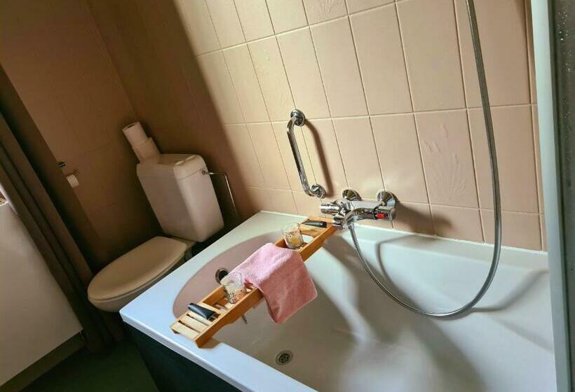 ガーデンビュースタンダードルーム, B&b Au Coq En Pate