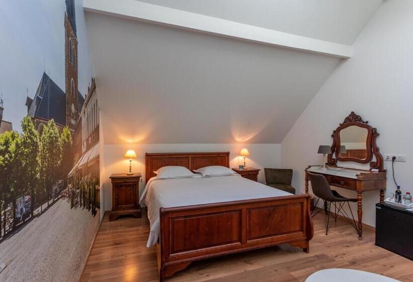 스탠다드 룸, Apollonia