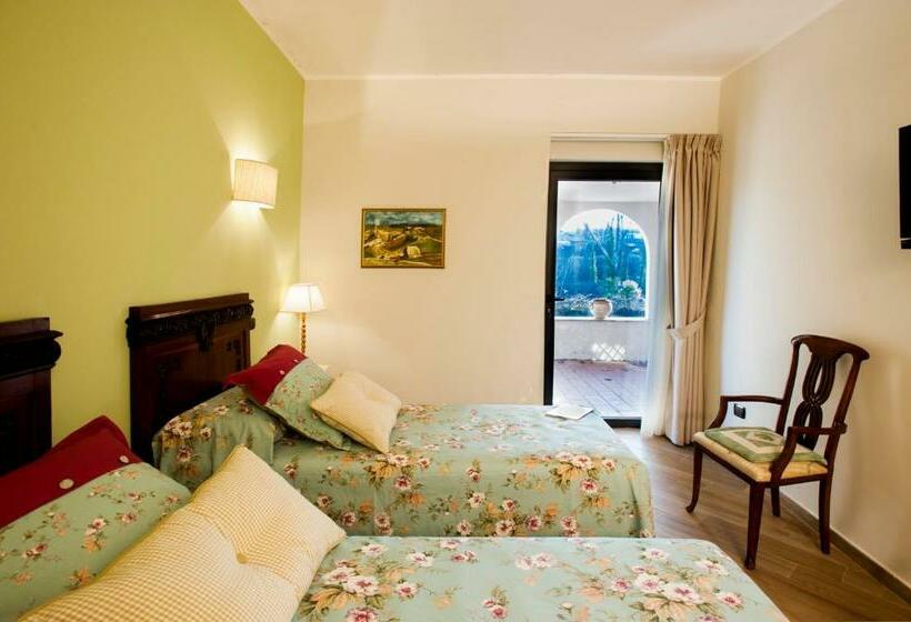 غرفة عائلية, La Vignola Country