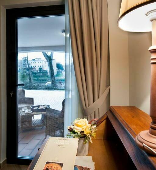 غرفة قياسية مطلّة علي الحديقة, La Vignola Country