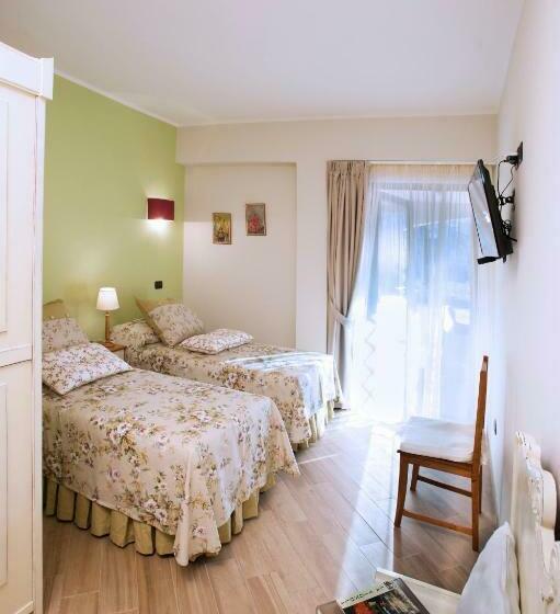 غرفة عائلية, La Vignola Country