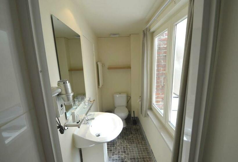 غرفة قياسية, Ambrosia