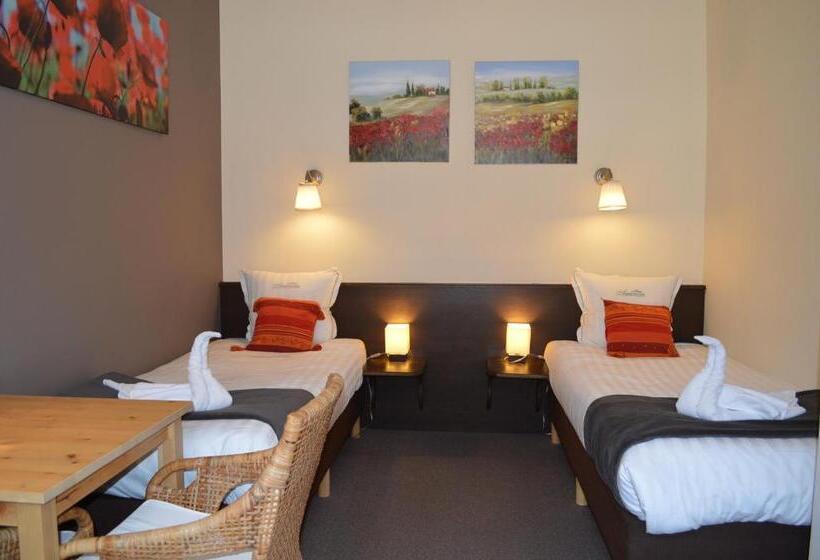 غرفة قياسية, Ambrosia