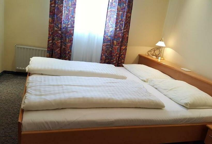 스탠다드 룸, Centercourt