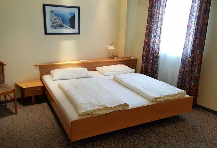 스탠다드 룸, Centercourt