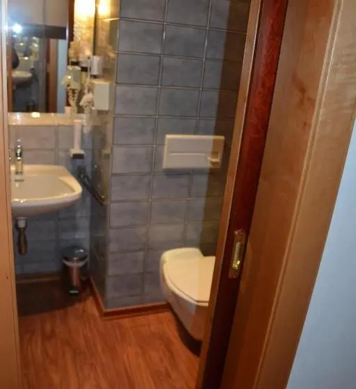 اتاق استاندارد سه نفره, Restaurant Veldener Traumschiff Direkt Am See In 2min Im Zentrum