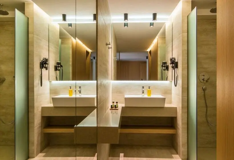 سوییت جونیور, Ibis Styles Heraklion Central