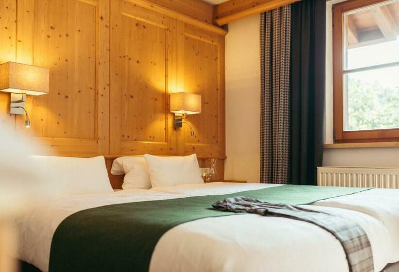 חדר סופריור, Kirchenwirt