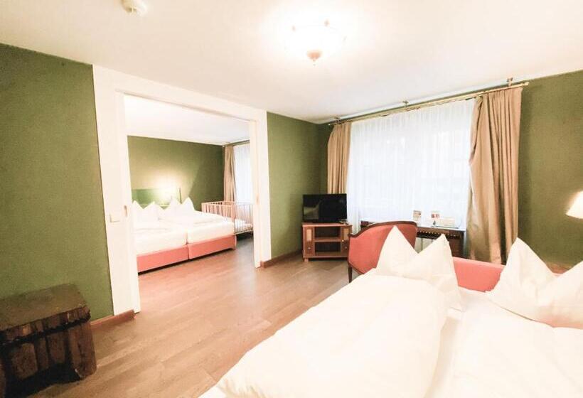 스위트, Steiner Superior