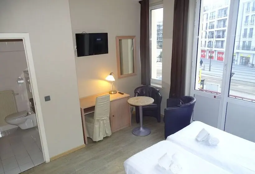 Comfort Kolmen Hengen Huone, Sleep & Go Blankenberge