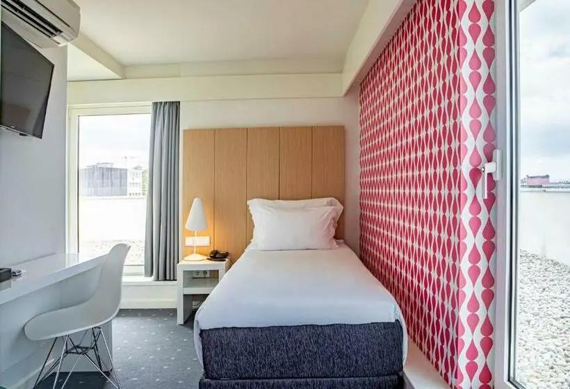 اتاق استاندارد یک نفره, Stay Hotel Porto Centro Trindade
