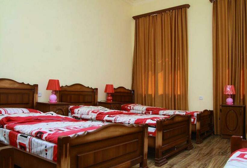 Camera Familiare, Inter Boutique