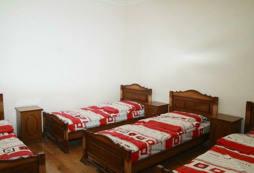 Camera Familiare, Inter Boutique