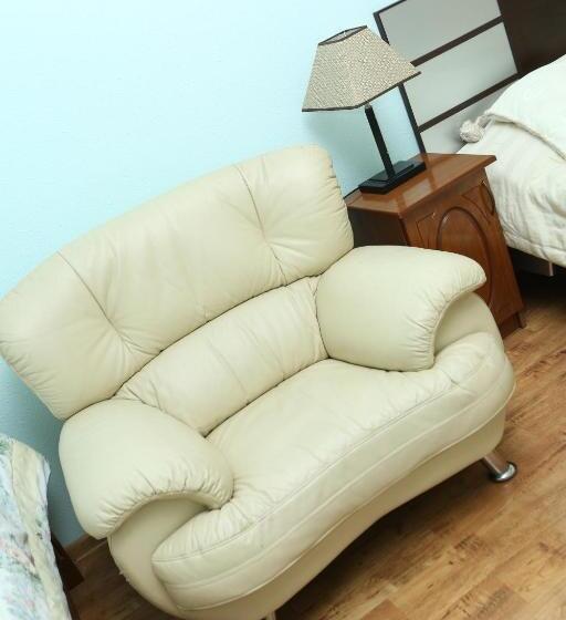 Suite Familiare, Inter Boutique